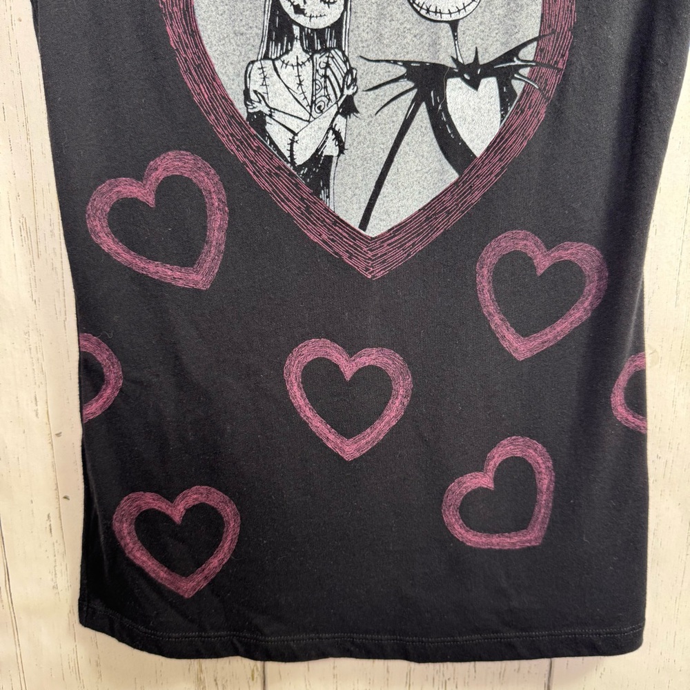 Disney Tim Burton Nightmare Before Christmas True Love Lasts Forever Tee M Goth - Picture 8 of 13